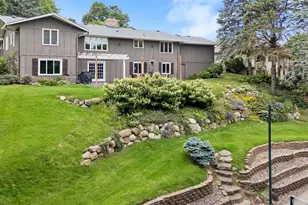 6134 Arctic Way, Edina, MN 55436 - Photo 2