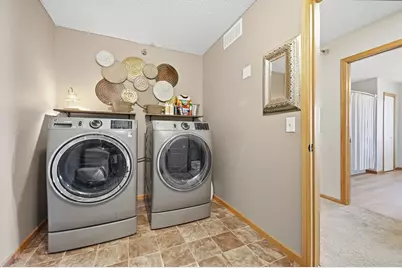 4705 Blaylock Way #2803, Inver Grove Heights, MN 55076 - Photo 34