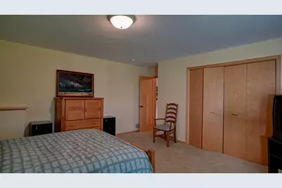 6065 Seamans Drive, Shorewood, MN 55331 - Photo 40