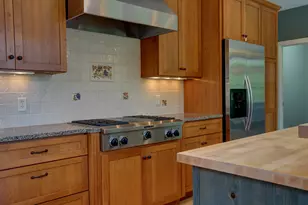 6065 Seamans Dr, Shorewood, MN 55331 - Photo 12