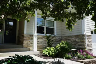 6065 Seamans Dr, Shorewood, MN 55331 - Photo 4