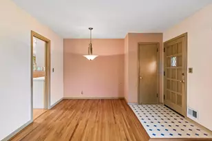 7105 W 23rd St, Saint Louis Park, MN 55426 - Photo 6