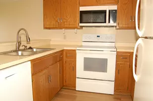 14843 Endicott Way, Apple Valley, MN 55124 - Photo 4