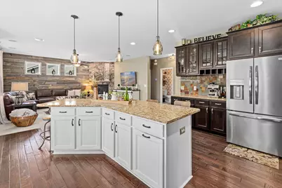 617 Eastgate Parkway, Mahtomedi, MN 55115 - Photo 14