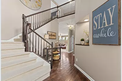 617 Eastgate Parkway, Mahtomedi, MN 55115 - Photo 2