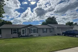 228 Plum Run, Le Sueur, MN 56058 - Photo 1