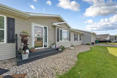 228 Plum Run, Le Sueur, MN 56058 - Photo 2