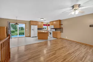 806 Marion Street Southeast, Isanti, MN 55040 - Photo 8