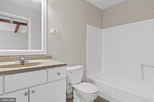 7654 Dunmore Rd, Woodbury, MN 55125 - Photo 30