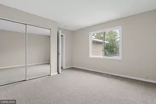 7654 Dunmore Rd, Woodbury, MN 55125 - Photo 28