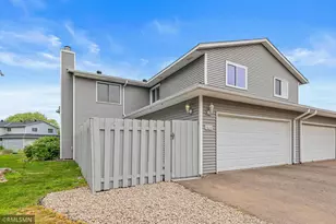 7654 Dunmore Rd, Woodbury, MN 55125 - Photo 34