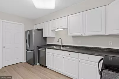 7654 Dunmore Road, Woodbury, MN 55125 - Photo 10