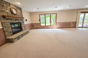 9756 211th St W, Lakeville, MN 55044 - Photo 44