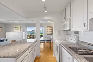 410 Groveland Ave, Minneapolis, MN 55403 - Photo 14
