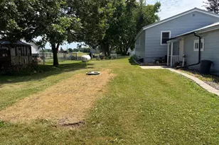 10923 Main St, Glenville, MN 56036 - Photo 4