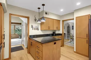 1648 Hillcrest Ave, Saint Paul, MN 55116 - Photo 26