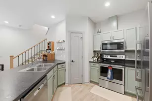 122 Taylor Ave, River Falls, WI 54022 - Photo 10