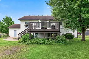 932 E Orchard St, Belle Plaine, MN 56011 - Photo 28