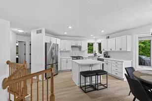 932 E Orchard St, Belle Plaine, MN 56011 - Photo 10
