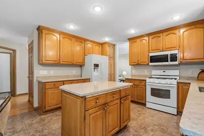 1432 Cloud Drive NE, Blaine, MN 55449 - Photo 8