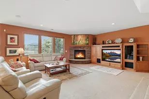 22720 Sweeney Ln, Lakeville, MN 55044 - Photo 40