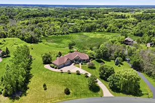 22720 Sweeney Ln, Lakeville, MN 55044 - Photo 6