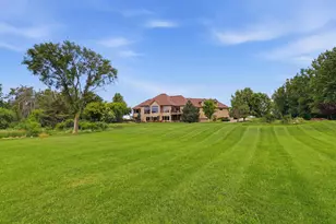 22720 Sweeney Ln, Lakeville, MN 55044 - Photo 64