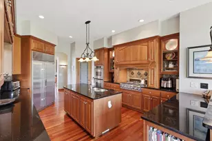 22720 Sweeney Ln, Lakeville, MN 55044 - Photo 18