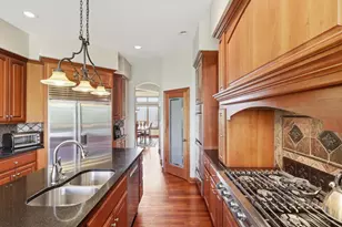 22720 Sweeney Ln, Lakeville, MN 55044 - Photo 18