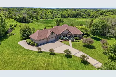22720 Sweeney Lane, Lakeville, MN 55044 - Photo 4