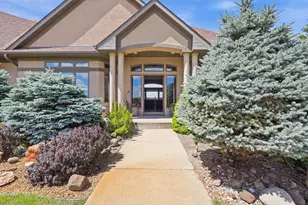 22720 Sweeney Ln, Lakeville, MN 55044 - Photo 8