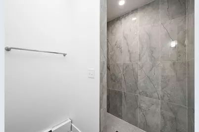2800 Hamline Avenue N #332, Roseville, MN 55113 - Photo 22