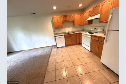 1279 Pinewood Trail #2, New Richmond, WI 54017 - Photo 4