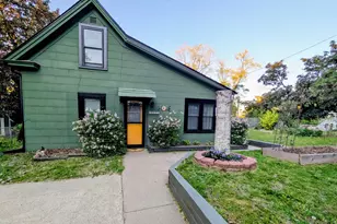 517 Sidney St E, Saint Paul, MN 55107 - Photo 1