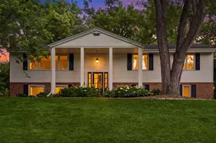 16608 Eagle Ridge Dr, Minnetonka, MN 55345 - Photo 2