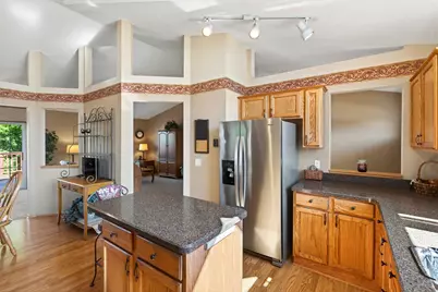 893 Marnie Circle S, Maplewood, MN 55119 - Photo 14