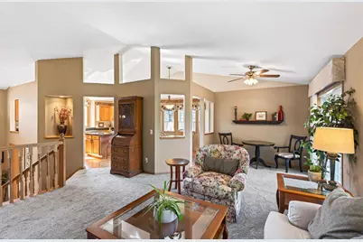 893 Marnie Circle S, Maplewood, MN 55119 - Photo 8