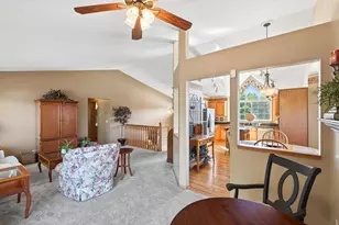 893 Marnie Cir S, Maplewood, MN 55119 - Photo 10