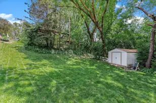 12800 Hilltop Rd, Burnsville, MN 55337 - Photo 32