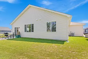 1319 Violet St, New Richmond, WI 54017 - Photo 28