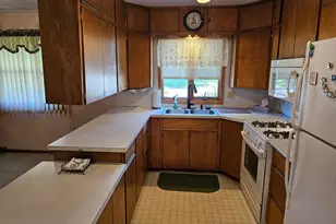507 S Elm St, Lamberton, MN 56152 - Photo 6