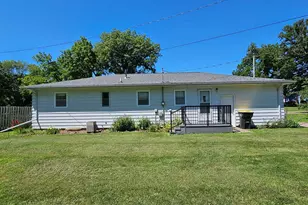 507 S Elm St, Lamberton, MN 56152 - Photo 18