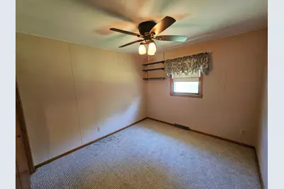 507 S Elm Street, Lamberton, MN 56152 - Photo 14