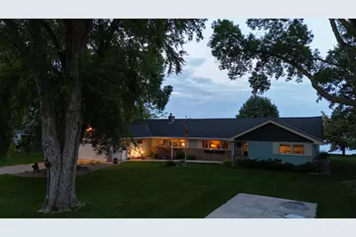 2305 NE Country Club Dr, Willmar, MN 56201 - Photo 10