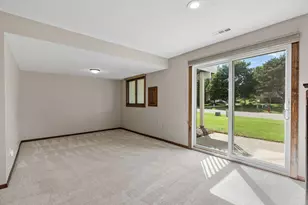 4656 Ridge Cliff Dr, Eagan, MN 55122 - Photo 16