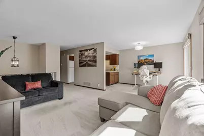4656 Ridge Cliff Drive, Eagan, MN 55122 - Photo 4