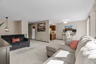 4656 Ridge Cliff Dr, Eagan, MN 55122 - Photo 4