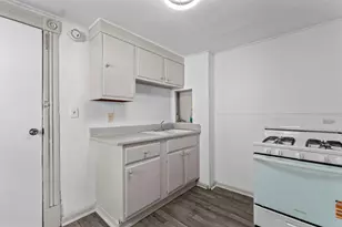 1827-1829 Saint Anthony Ave, Saint Paul, MN 55104 - Photo 32
