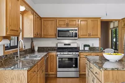 8641 Terraceview Lane N, Maple Grove, MN 55311 - Photo 6