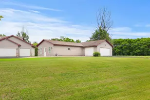 17153 Butternut St NW, Andover, MN 55304 - Photo 4